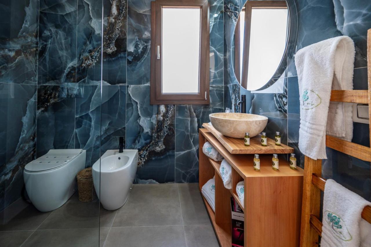 Villa Carmiano Luxury Bedrooms In Avola In The Province Of Syracuse With Spa And Swimming Pool And Wonderful Seaview Kültér fotó
