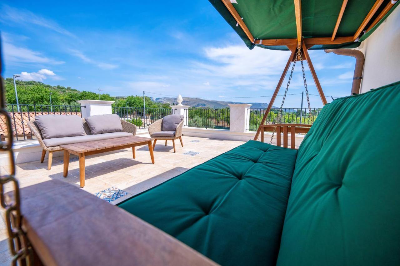 Villa Carmiano Luxury Bedrooms In Avola In The Province Of Syracuse With Spa And Swimming Pool And Wonderful Seaview Kültér fotó
