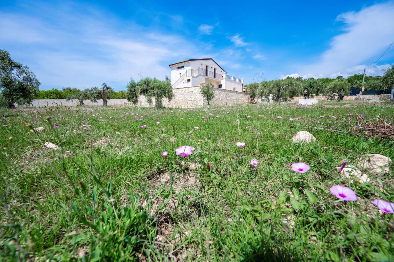 Villa Carmiano Luxury Bedrooms In Avola In The Province Of Syracuse With Spa And Swimming Pool And Wonderful Seaview Kültér fotó