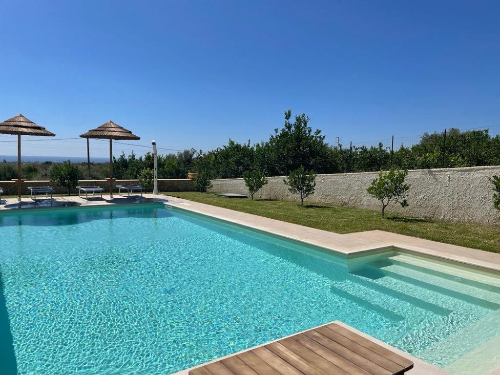 Villa Carmiano Luxury Bedrooms In Avola In The Province Of Syracuse With Spa And Swimming Pool And Wonderful Seaview Kültér fotó